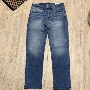 American Eagle Outfitters Men's Classic Blue Straight Jeans